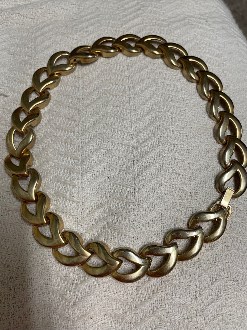 Vintage 90sGold Link Statement Necklace - Classic Chunky Chain